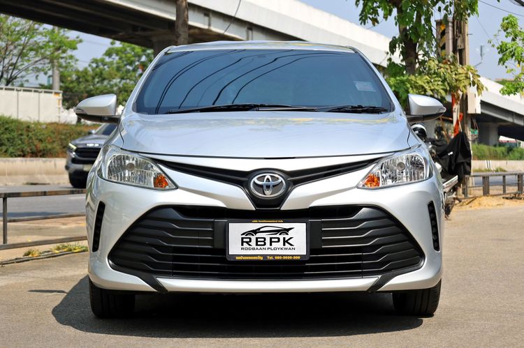 Toyota Vios 2021 1.5 Entry Sedan เบนซิน ไม่ติดแก๊ส เกียร์อัตโนมัติ เทา รูปที่ 3