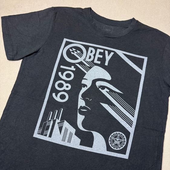 เสื้อยืด Obey made in USA Size M รูปที่ 3