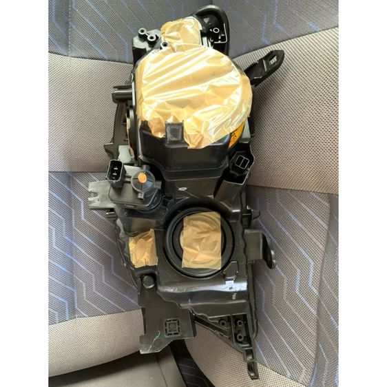 ไฟหน้ารถยนต์ Mitsubishi pajero รูปที่ 4