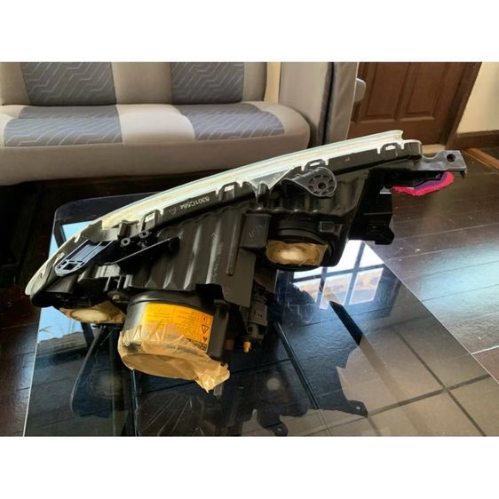 ไฟหน้ารถยนต์ Mitsubishi pajero รูปที่ 3