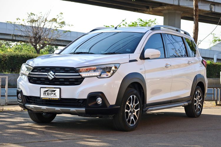 รถ Suzuki XL7 1.5 GLX สี ขาว