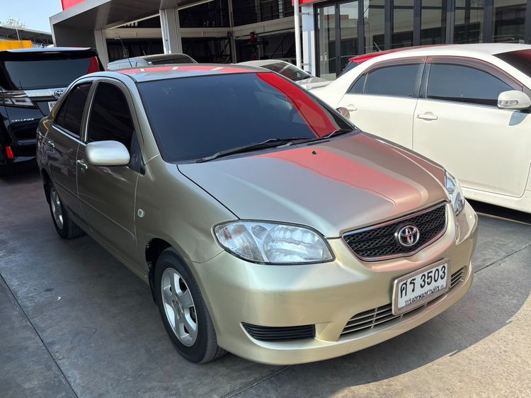 รถ Toyota Vios 1.5 E สี น้ำตาล