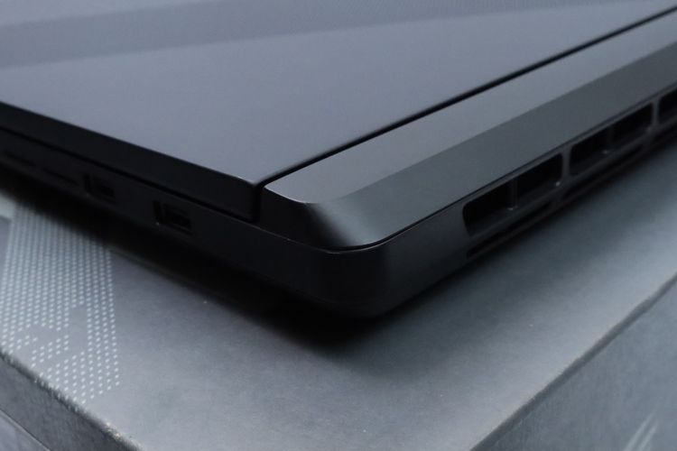 ASUS ROG STRIX SCAR 18 Core Ultra 9 275HX-RTX5080 RAM64-2TB รูปที่ 11