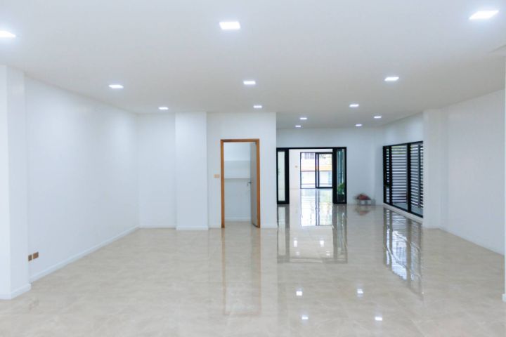  home Office​ ขนาดใหญ่​ 1,134 ตารางเมตร