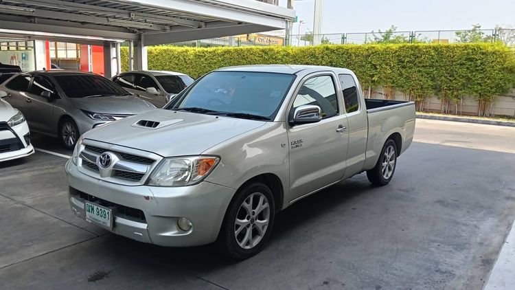 Toyota Hilux Vigo 2004 3.0 E Pickup เบนซิน ไม่ติดแก๊ส เกียร์ธรรมดา เทา รูปที่ 3