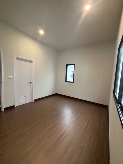 อื่นๆ มีบางส่วน 2023 บ้านแฝด รูปที่ 4