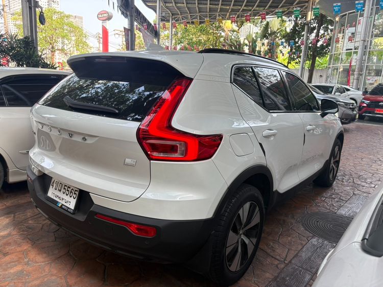 Volvo XC40 2023 Recharge 1.5 Plus T5 Utility-car ปลั๊กอินไฮบริด (PHEV) ไม่ติดแก๊ส เกียร์อัตโนมัติ ขาว รูปที่ 4