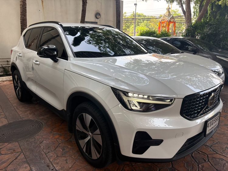 รถ Volvo XC40 Recharge 1.5 Plus T5 สี ขาว