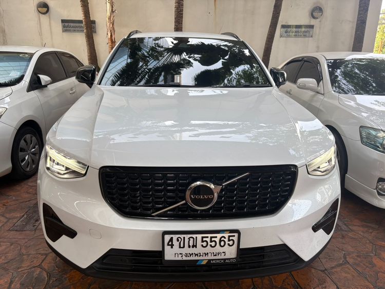 Volvo XC40 2023 Recharge 1.5 Plus T5 Utility-car ปลั๊กอินไฮบริด (PHEV) ไม่ติดแก๊ส เกียร์อัตโนมัติ ขาว รูปที่ 2