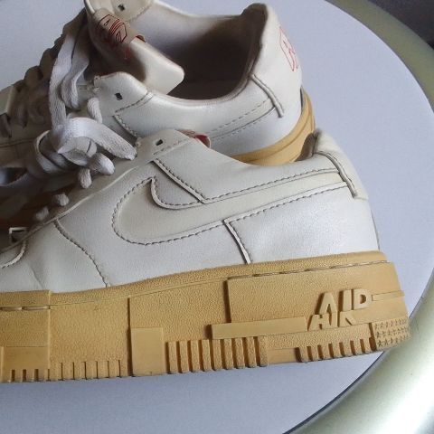 Nike Air Force 1 รุ่น CK6649-105
ไซซ์ US 5 ใส่ได้ทั้ง ชาย หญิง และเด็กโต รูปที่ 5