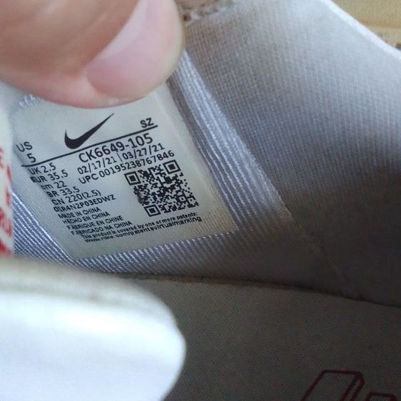 Nike Air Force 1 รุ่น CK6649-105
ไซซ์ US 5 ใส่ได้ทั้ง ชาย หญิง และเด็กโต รูปที่ 10