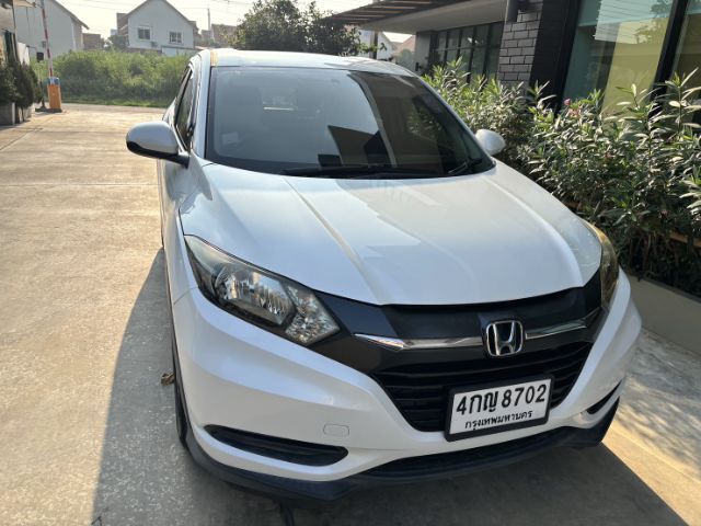 Honda HR-V 2015 1.8 S Sedan เบนซิน ไม่ติดแก๊ส เกียร์อัตโนมัติ ขาว รูปที่ 2