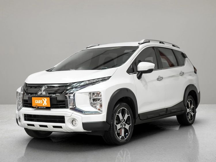 รถ Mitsubishi Xpander Cross 1.5 สี ขาว
