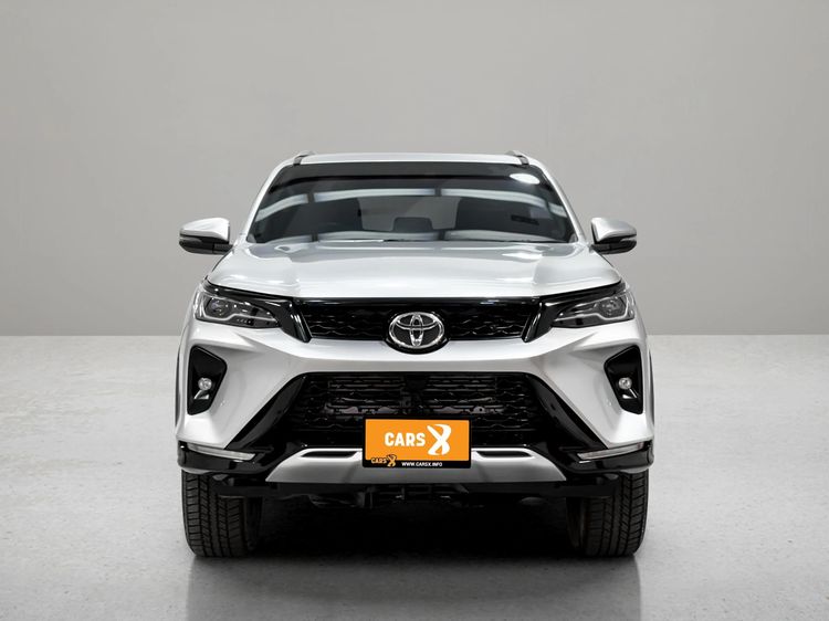 Toyota Fortuner 2023 2.4 Leader G Utility-car ดีเซล ไม่ติดแก๊ส เกียร์อัตโนมัติ บรอนซ์เงิน รูปที่ 2