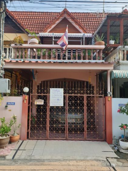 ขายทาวน์เฮ้าส์ 2 ชั้น 2ห้องนอน 2ห้องน้ำ แอร์ 3 หมู่บ้านสัมพันธ์วิลล่า ปากเกร็ด  ราคา 1.98 ล้านบาท 
(ราคาต่อรองได้)
สนใจติดต่อ 081-3457300