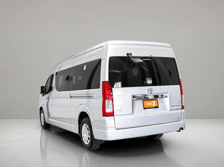 Toyota Commuter 2020 2.8 Van ดีเซล ไม่ติดแก๊ส เกียร์ธรรมดา บรอนซ์เงิน รูปที่ 4