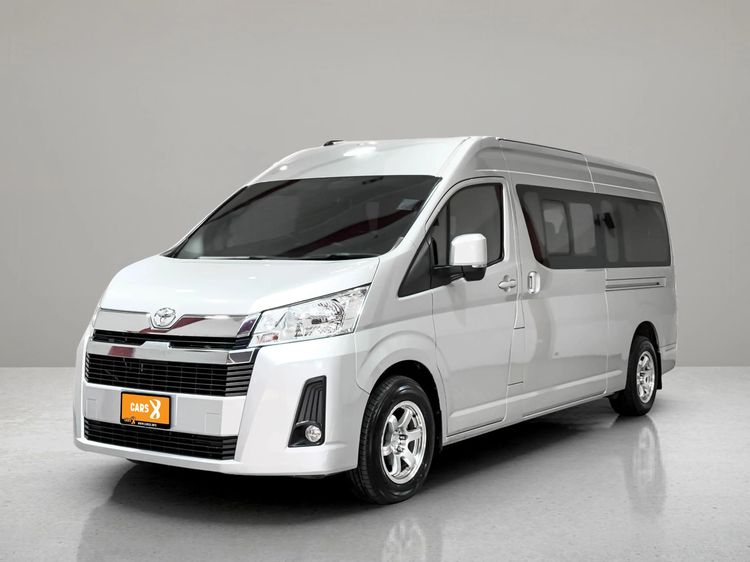 Toyota Commuter 2020 2.8 Van ดีเซล ไม่ติดแก๊ส เกียร์อัตโนมัติ บรอนซ์เงิน