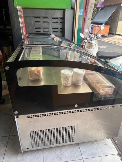 ตู้แช่อาหารสดแบบขั้นบันได