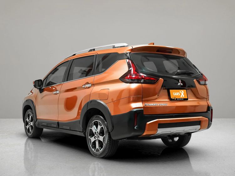 Mitsubishi Xpander Cross 2020 1.5 Utility-car เบนซิน ไม่ติดแก๊ส เกียร์อัตโนมัติ ส้ม รูปที่ 4