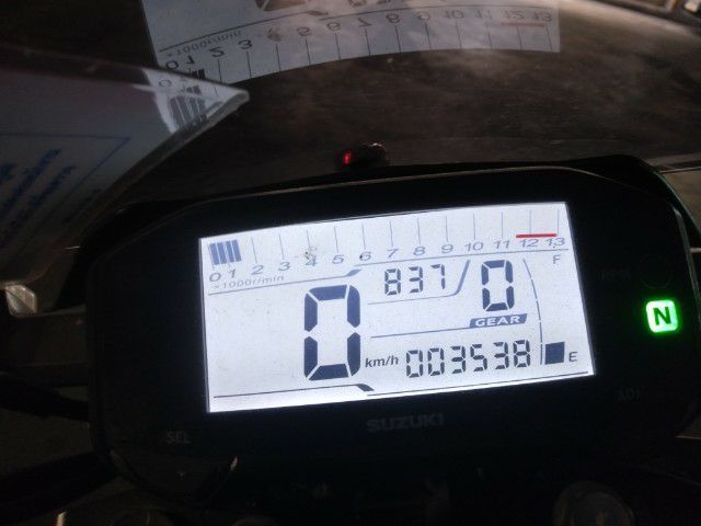 ขายรถ gsx 150cc รถมือเดียววิ่งเเค่3พันกว่าโล.สนใจสอบถามได้คับ รูปที่ 3