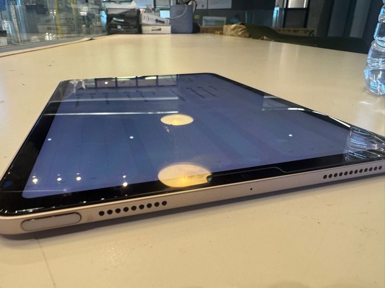 ขาย iPad Air 5 64GB WiFi สภาพใช้งานปกติทุกฟังก์ชัน แบตเตอรี่ 85 มีเฉพาะตัวเครื่อง กล่อง หน้าจอมีไบรท์บางๆ 1 จุด ราคา 7,900 บาท รูปที่ 12