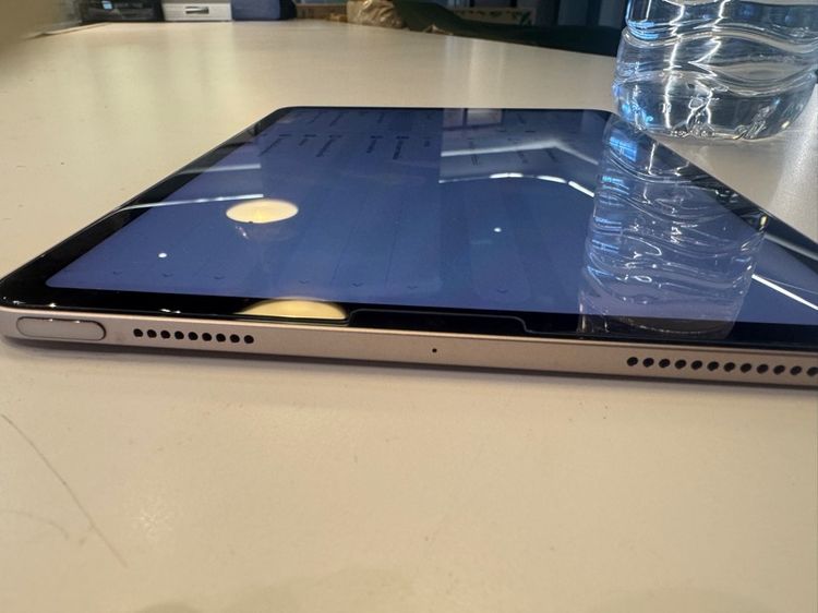 ขาย iPad Air 5 64GB WiFi สภาพใช้งานปกติทุกฟังก์ชัน แบตเตอรี่ 85 มีเฉพาะตัวเครื่อง กล่อง หน้าจอมีไบรท์บางๆ 1 จุด ราคา 7,900 บาท รูปที่ 11