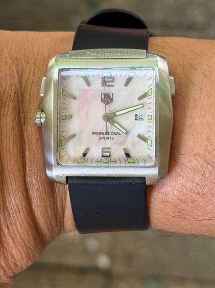TAG HEUER Professional Sports Golf Watch Tiger Woods WAE1110 Titanium Mother of Pearl  รูปที่ 13