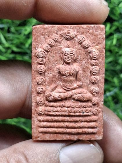 พระผงเก่าเนื้อแดงชมพู ไม่ทราบรุ่นปี