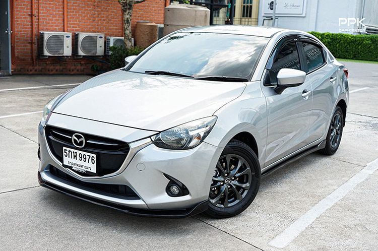 รถ Mazda Mazda 2 1.3 High Connect สี เทา