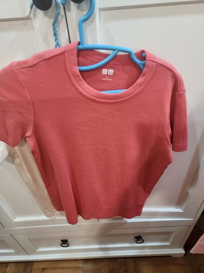 เสื้อสวย บางตัว แทบไม่ได้ใส่ สนใจทีกได้ รูปที่ 3