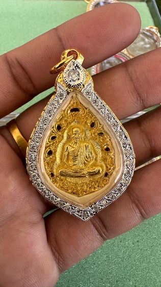 ปล่อยพระค่ะ