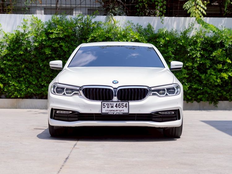 BMW Series 5 2017 520d Sedan ดีเซล ไม่ติดแก๊ส เกียร์อัตโนมัติ ขาว รูปที่ 2
