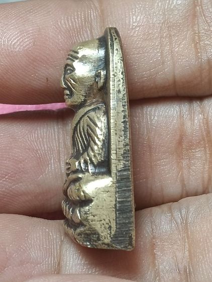 พระเครื่อง รูปที่ 6