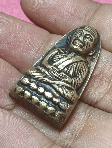 พระเครื่อง รูปที่ 2