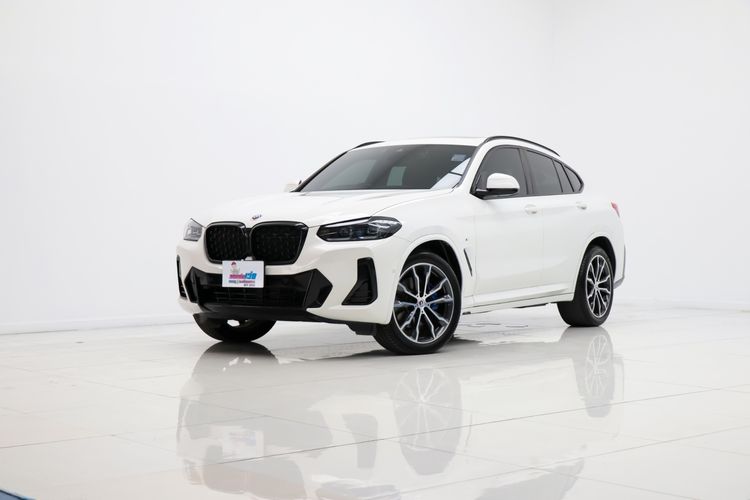 รถ BMW X4 2.0 xDrive20d M Sport 4WD สี ขาว