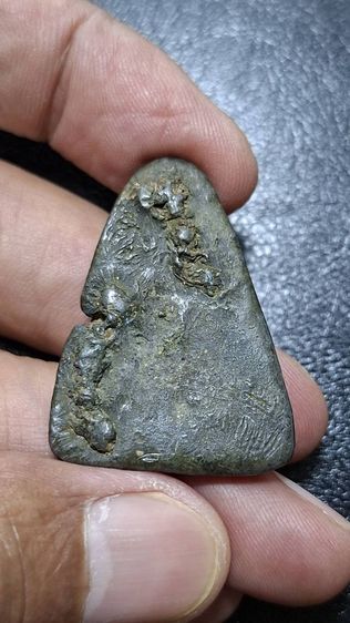 พระร่วงนั่งไม่ทราบกรุ รูปที่ 2