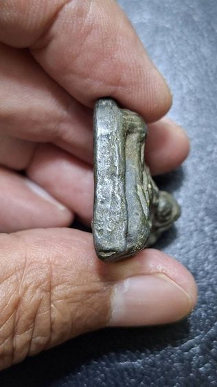 พระร่วงนั่งไม่ทราบกรุ รูปที่ 6