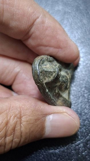 พระร่วงนั่งไม่ทราบกรุ รูปที่ 5