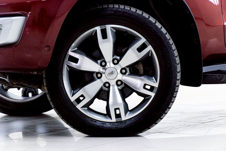 Ford Everest 2016 3.2 Titanium+ 4WD Utility-car ดีเซล ไม่ติดแก๊ส เกียร์อัตโนมัติ แดง รูปที่ 4