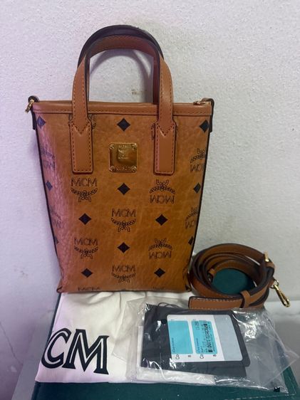 กระเป๋าสะพายMCM