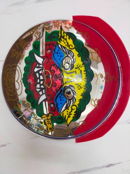 กระจกนูนสิงโตคาบดาบ 12 นิ้ว เป็นสัญลักษณ์ของอำนาจและการปกป้อง หรือขับไล่พลังงานลบสิ่งชั่วร้ายและสิ่งไม่ดีไม่ให้เข้าบ้าน รูปที่ 11