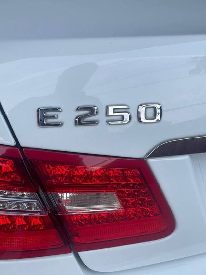 Mercedes-Benz E-Class 2010 E250 Sedan เบนซิน ไม่ติดแก๊ส เกียร์อัตโนมัติ ขาว รูปที่ 4