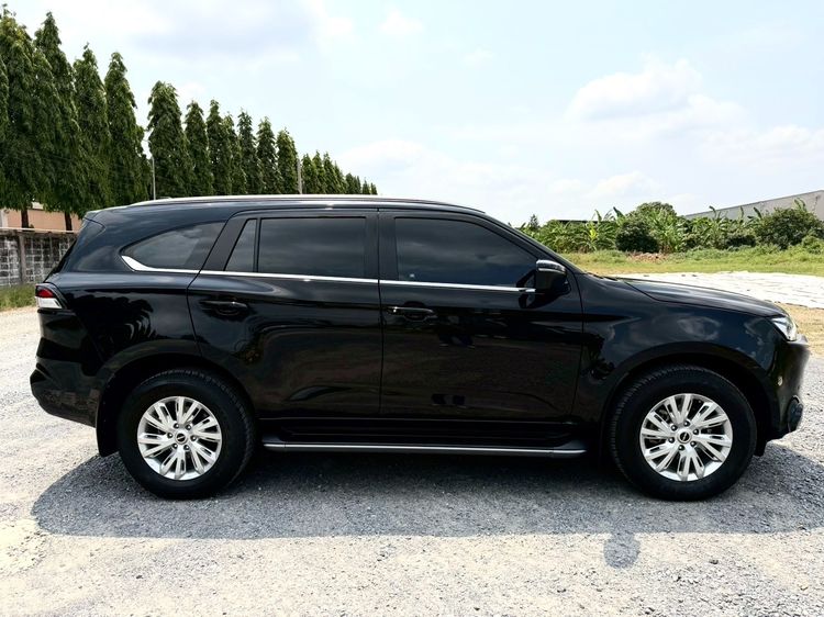 Isuzu MU-X 2021 3.0 Ultimate AT 2WD Utility-car ดีเซล ไม่ติดแก๊ส เกียร์อัตโนมัติ ดำ รูปที่ 4