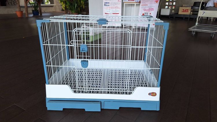 กรง คอกและประตู กรงshobi-R81 สีฟ้ากรงกระต่ายดึงถาดได้ มีล้อ 