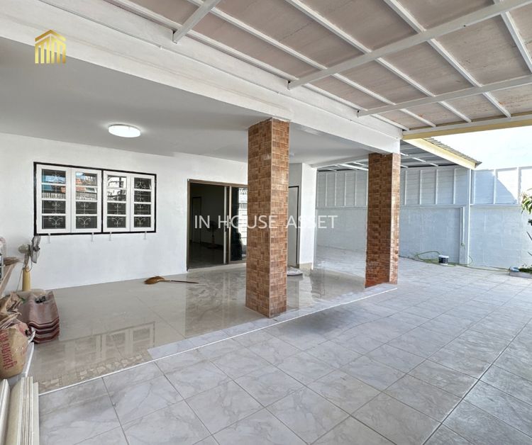 มีบางส่วน ลดราคาถูกมาก บ้านแฝดขนาดใหญ่ หมู่บ้านนนทรีปาร์ค รัตนาธิเบศร์ ไทรม้า  บ้านรีโนเวทใหม่ทั้งหลัง ถนนเมน ตัวบ้านสวยมาก ใกล้รถไฟฟ้าสายสีม่วง  รูปที่ 2