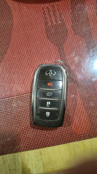 กุญแจรีโมท Fortuner