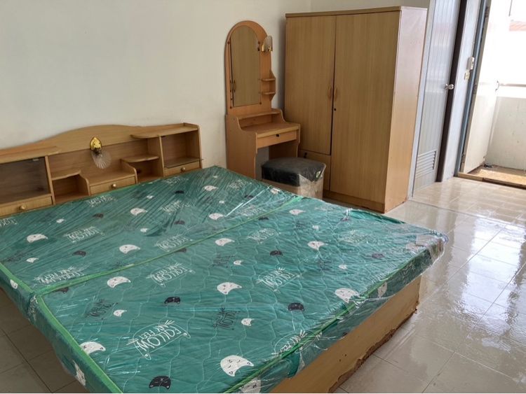 มีบางส่วน อื่นๆ สร้างเสร็จก่อน 2010 ไม่อนุญาต ไม่ใช่ ให้เช่าบางแคซิตี้คอนโด