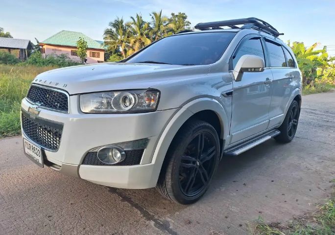 Chevrolet Captiva 2013 2.4 LS Utility-car เบนซิน ไม่ติดแก๊ส เกียร์อัตโนมัติ ขาว รูปที่ 2