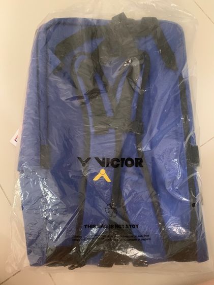 กระเป๋าแบดมินตัน Victor รุ่น Thomas Uber Cup 2022 atBangkok Thailand สีน้ำเงินของใหม่ป้ายห้อย รูปที่ 2