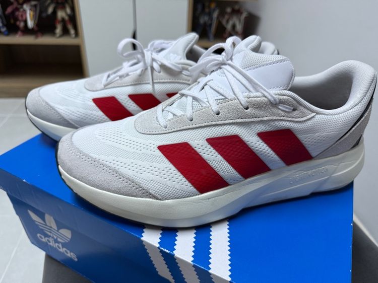 ผู้ชาย ขาว อื่นๆ ขายรองเท้าวิ่ง adidas แท้ UK 11  28 CM